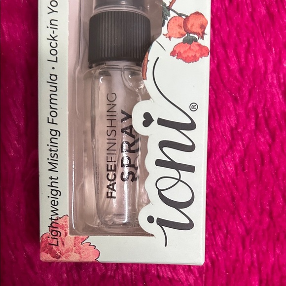 Ioni Face Finishing Spray - Black - Picture 3 of 5